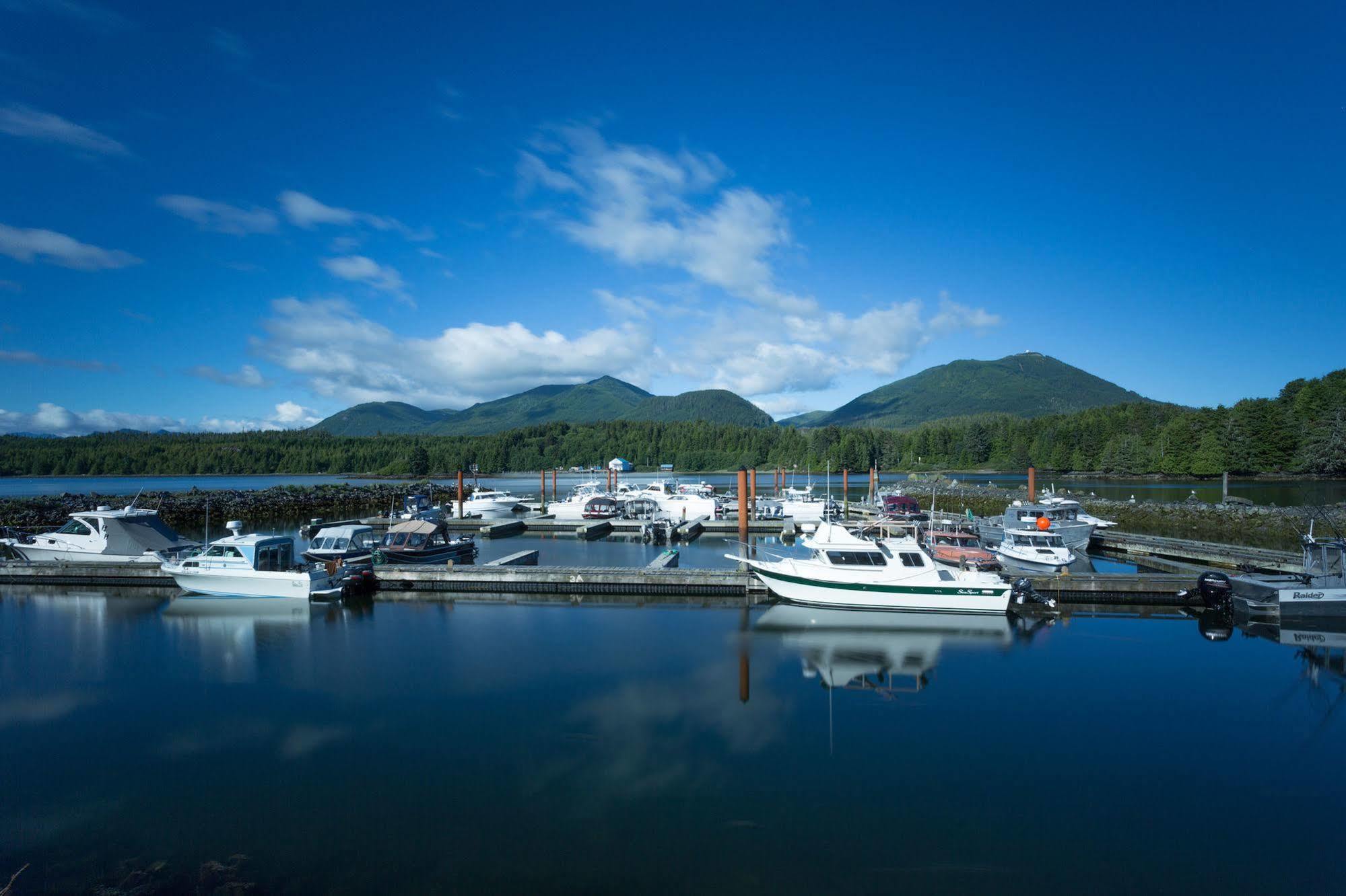 Island West Resort Ucluelet Exteriör bild