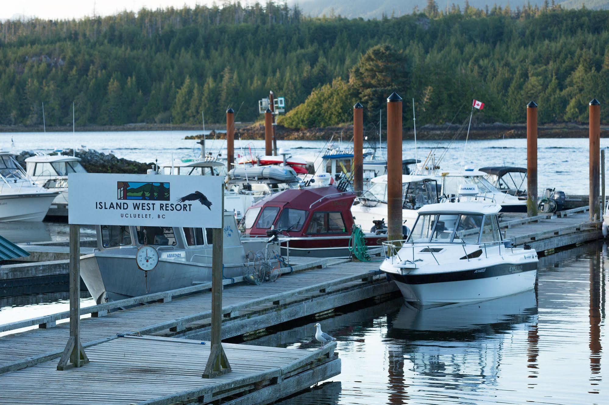 Island West Resort Ucluelet Exteriör bild